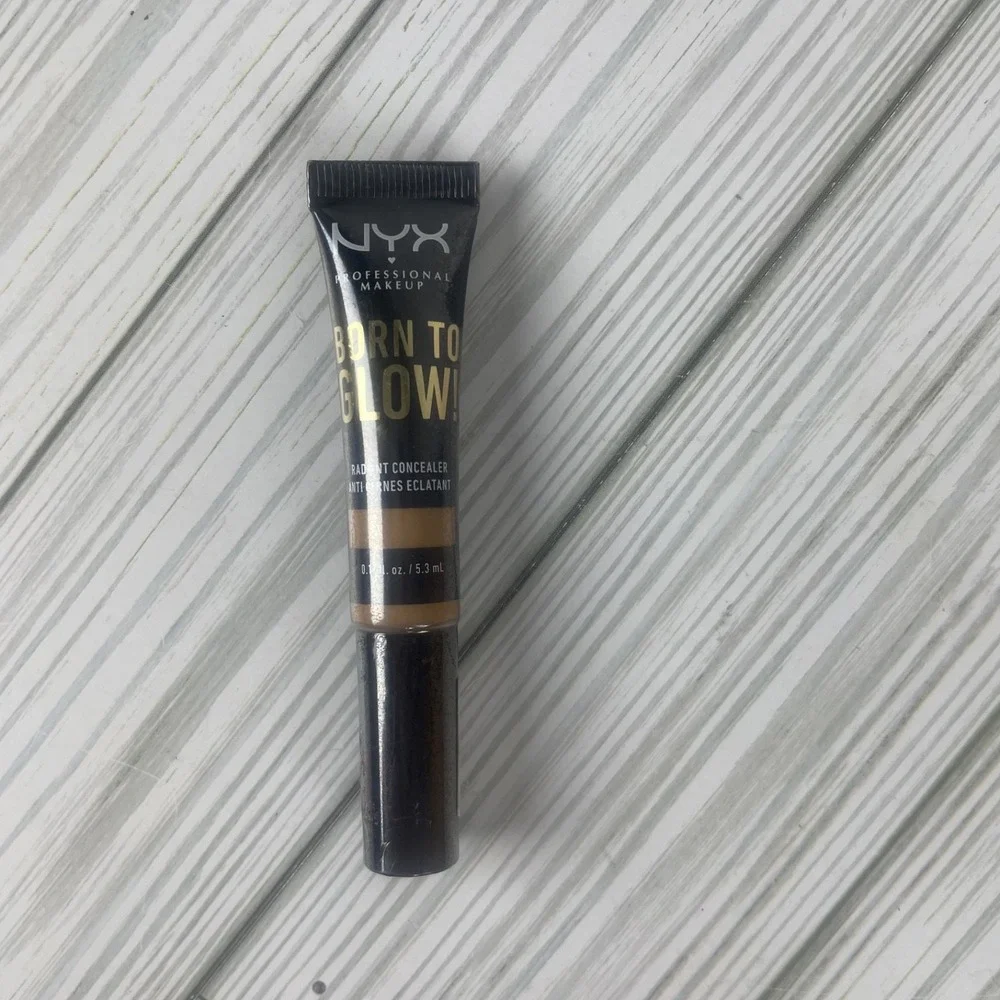 NYX‎ PROFESSIONAL MAKEUP Born To Glow Radiant Concealer- GOLDEN BTGC13
